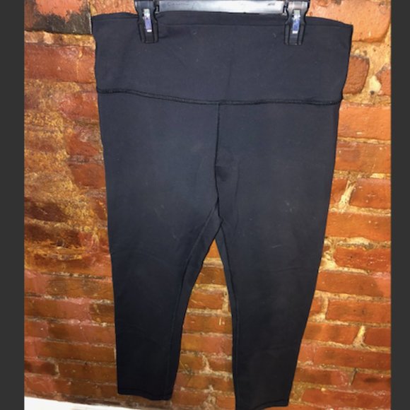 lululemon athletica Pants - Cropped Black Lululemon Workout Leggings